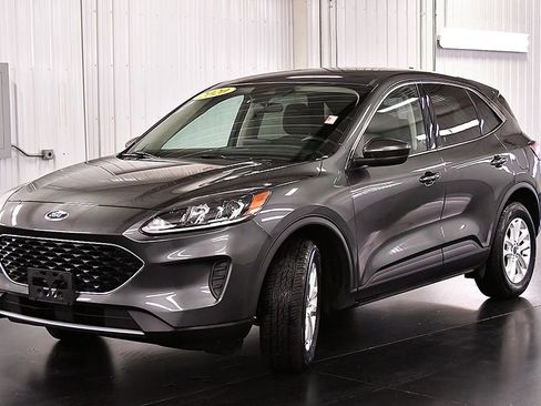 Used 2020 Ford Escape SE AWD/4WD image 3