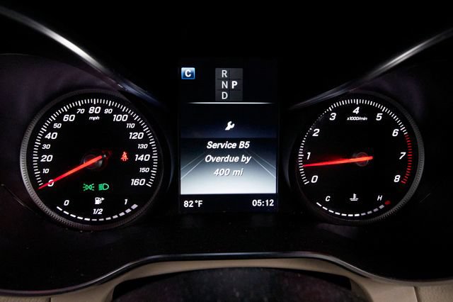 Used 2018 Mercedes-Benz GLC 300 4MATIC image 13