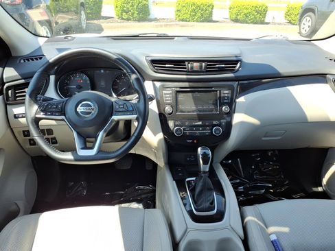 Used 2022 Nissan Rogue Sport SL AWD/4WD image 18