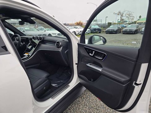 New 2026 Mercedes-Benz GLC 300 4MATIC image 12