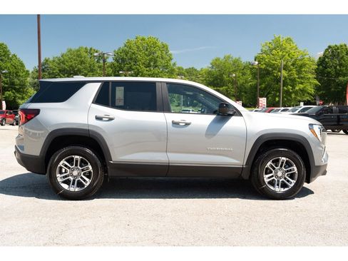 New 2026 GMC Terrain Elevation FWD image 9