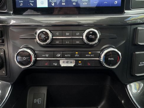 Used 2022 Ford F150 XLT w/ Equipment Group 302A High AWD/4WD image 29