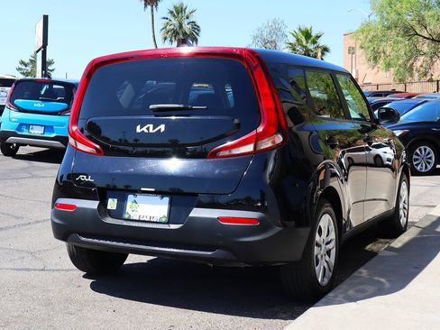 Used 2022 Kia Soul LX FWD image 13