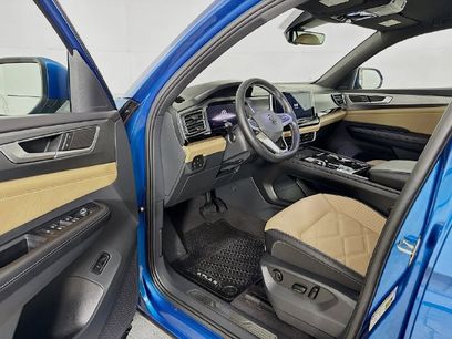 Used 2024 Volkswagen Atlas Cross Sport SE