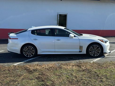 Used 2019 Kia Stinger RWD image 5