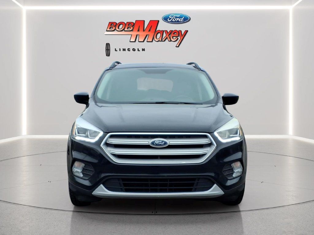 Used 2018 Ford Escape SEL FWD image 2