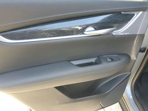 Certified 2023 Cadillac XT5 Premium Luxury w/ Technology Package FWD image 13