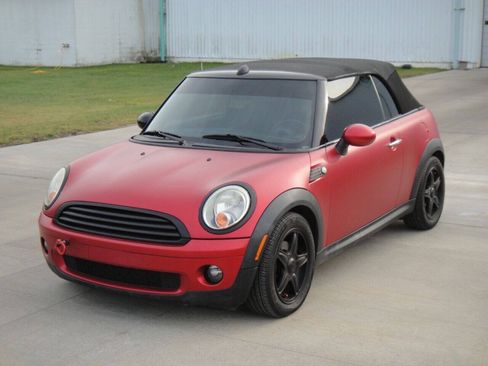 Used 2010 MINI Cooper Convertible FWD image 14