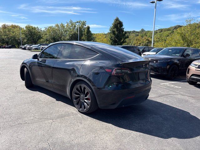 Used 2023 Tesla Model Y Performance AWD/4WD image 4