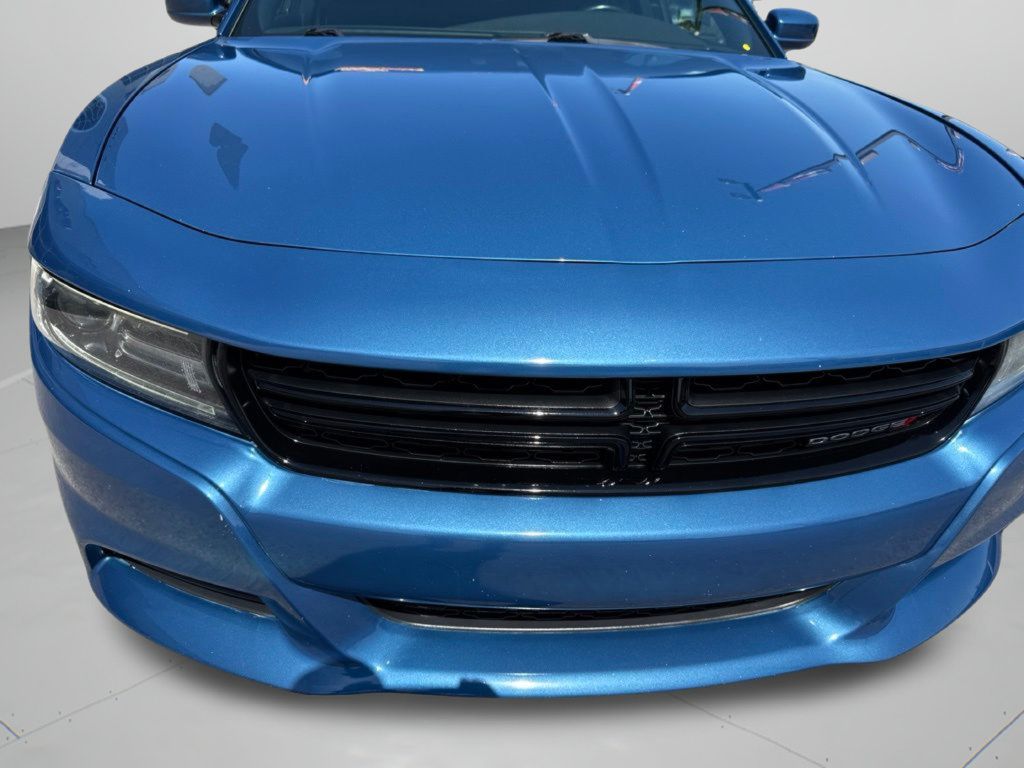 Used 2020 Dodge Charger SXT w/ Cold Weather Package RWD image 34