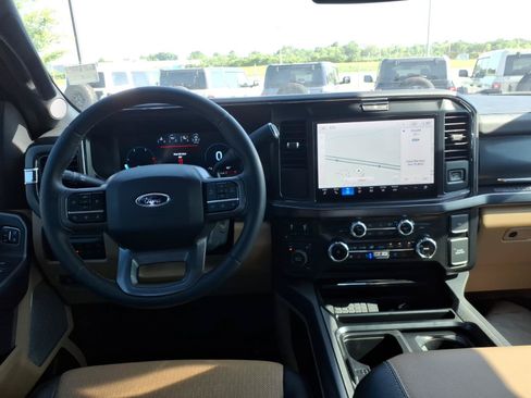 Used 2026 Ford F450 Lariat AWD/4WD image 16
