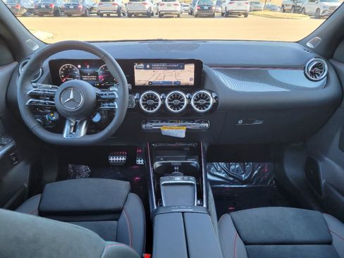 New 2025 Mercedes-Benz GLA 35 AMG 4MATIC image 8