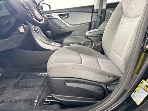 Used 2013 Hyundai Elantra GLS w/ Preferred Pkg FWD image 19