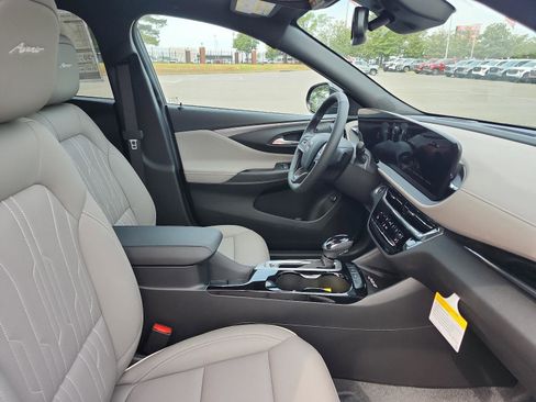 New 2026 Buick Envista Avenir FWD image 7