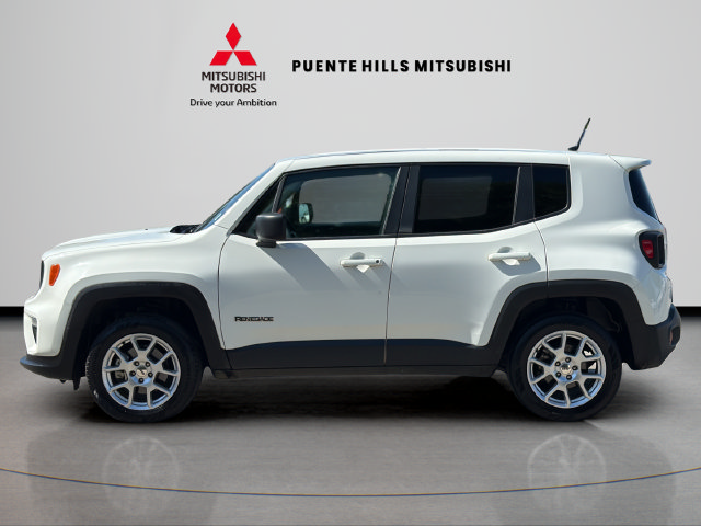 Used 2023 Jeep Renegade Latitude AWD/4WD image 7