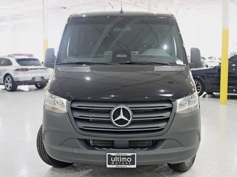 Used 2025 Mercedes-Benz Sprinter 2500 image 7