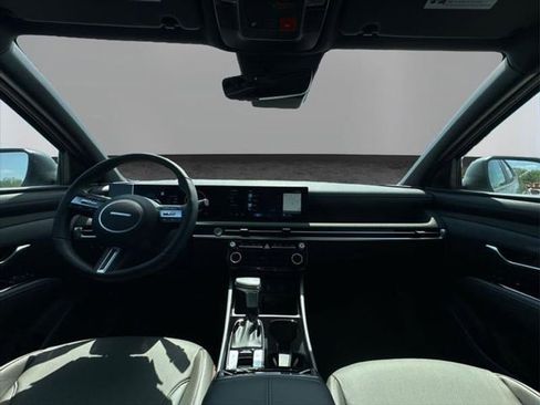 New 2025 Hyundai Santa Cruz Limited image 17