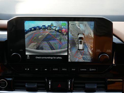 Certified 2024 Nissan Pathfinder Platinum w/ Cargo Package image 27