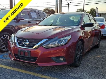 Used 2017 Nissan Altima 2.5 SR w/ Midnight Edition Package