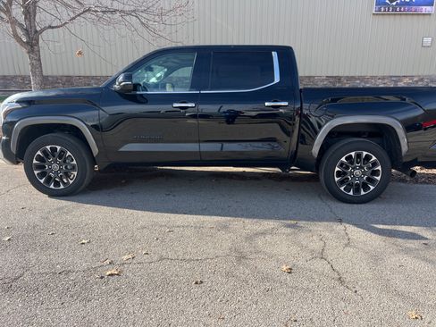 Used 2024 Toyota Tundra Limited image 9