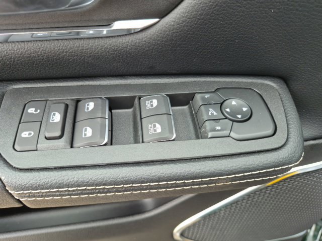 New 2026 RAM 1500 Laramie AWD/4WD image 19