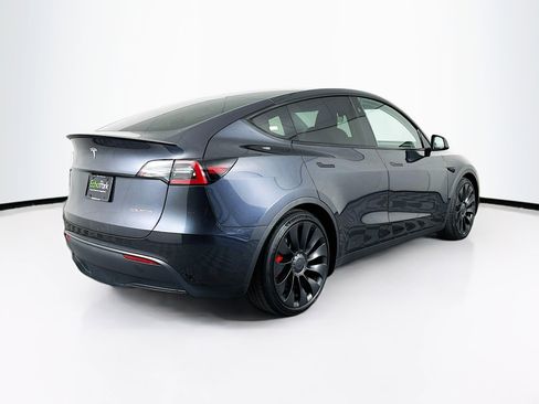 Used 2024 Tesla Model Y Performance image 9