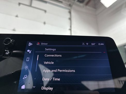 Used 2024 Chevrolet Corvette Stingray Coupe w/ Z51 Performance Package image 26