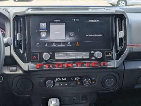 Used 2025 Nissan Frontier Pro-X w/ Black Accent Package RWD image 17