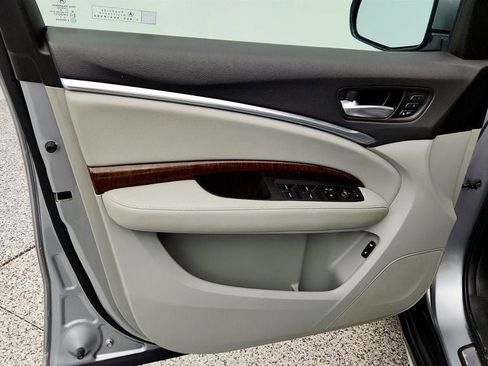 Used 2018 Acura MDX SH-AWD image 11