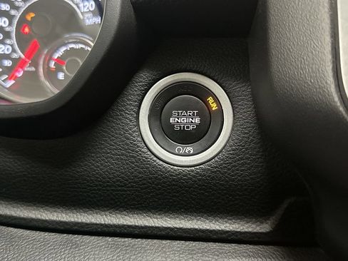 Used 2019 RAM 1500 Big Horn AWD/4WD image 41