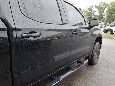 Used 2020 Chevrolet Silverado 1500 LT Trail Boss w/ Midnight Edition AWD/4WD image 10