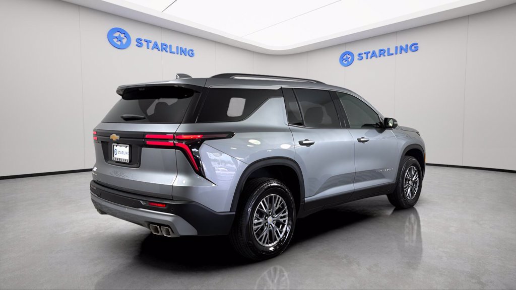 Certified 2026 Chevrolet Traverse LT w/ Driver Confidence Package FWD image 9