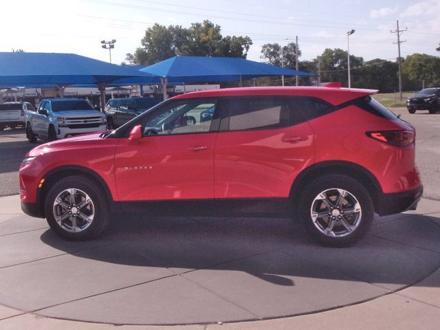 Used 2024 Chevrolet Blazer LT AWD/4WD image 14