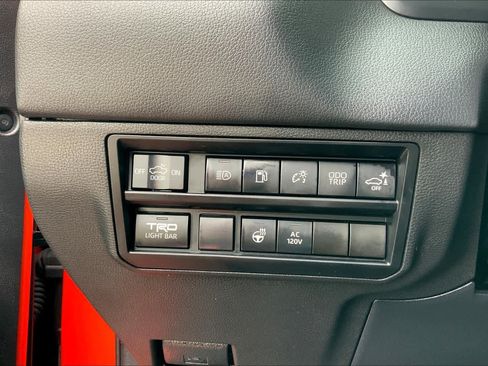 Used 2022 Toyota Tundra TRD Pro AWD/4WD image 33