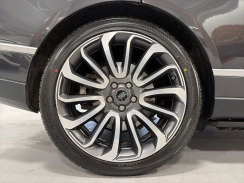 Used 2021 Land Rover Range Rover Autobiography image 37