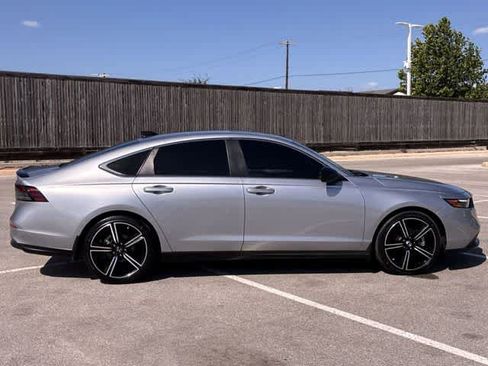 Used 2024 Honda Accord Sport image 7