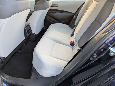 Used 2022 Toyota Corolla LE image 17