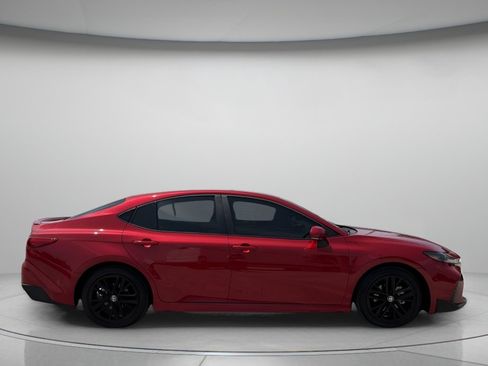 Used 2026 Toyota Camry SE FWD image 2