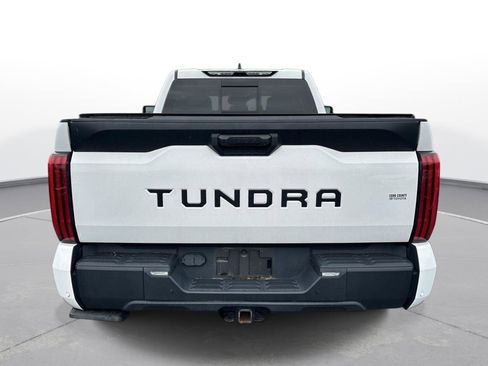 Used 2022 Toyota Tundra SR5 w/ SR5 Premium Package RWD image 7