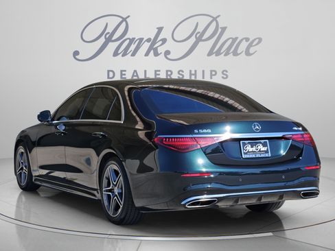 Used 2022 Mercedes-Benz S 580 4MATIC Sedan image 3