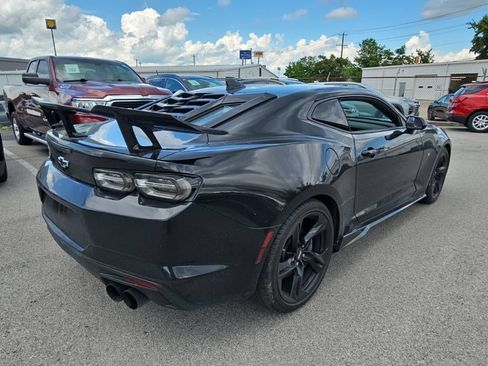 Used 2023 Chevrolet Camaro SS RWD image 3