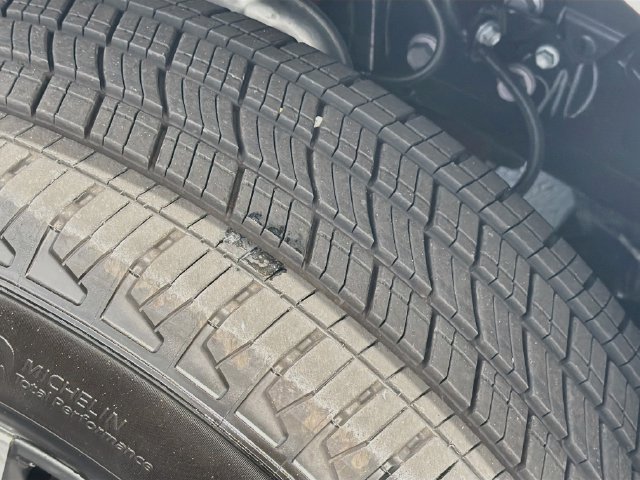 Used 2025 Toyota Tacoma TRD Sport AWD/4WD image 32