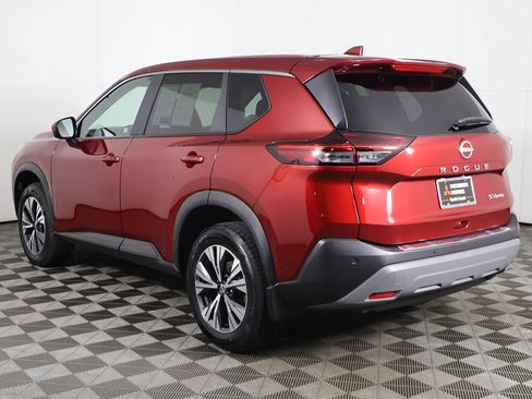 Used 2023 Nissan Rogue SV AWD/4WD image 7