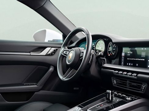 Used 2021 Porsche 911 Carrera image 34