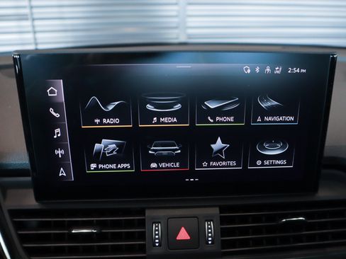 Used 2023 Audi Q5 2.0T Premium w/ Convenience Package image 20