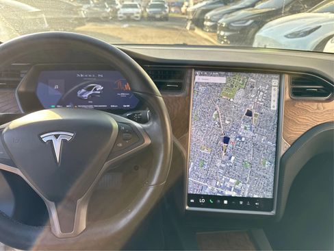Used 2020 Tesla Model S AWD image 13