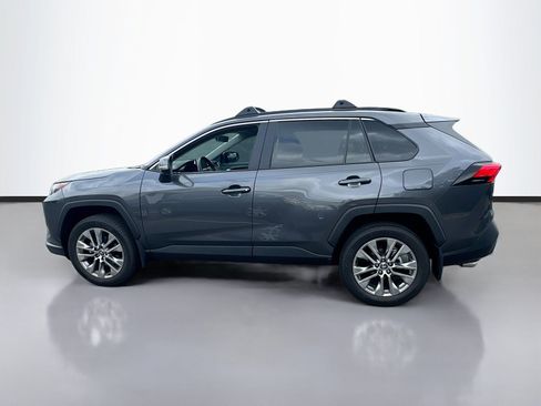 Used 2025 Toyota RAV4 XLE Premium AWD/4WD image 7
