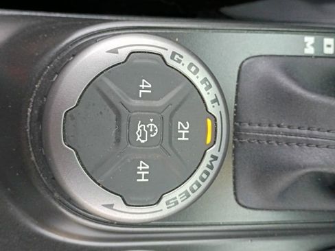 Used 2023 Ford Bronco Outer Banks image 36