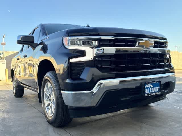 Used 2024 Chevrolet Silverado 1500 LT RWD image 11