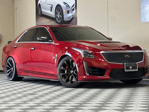 Used 2018 Cadillac CTS V w/ Carbon Fiber Package RWD image 2